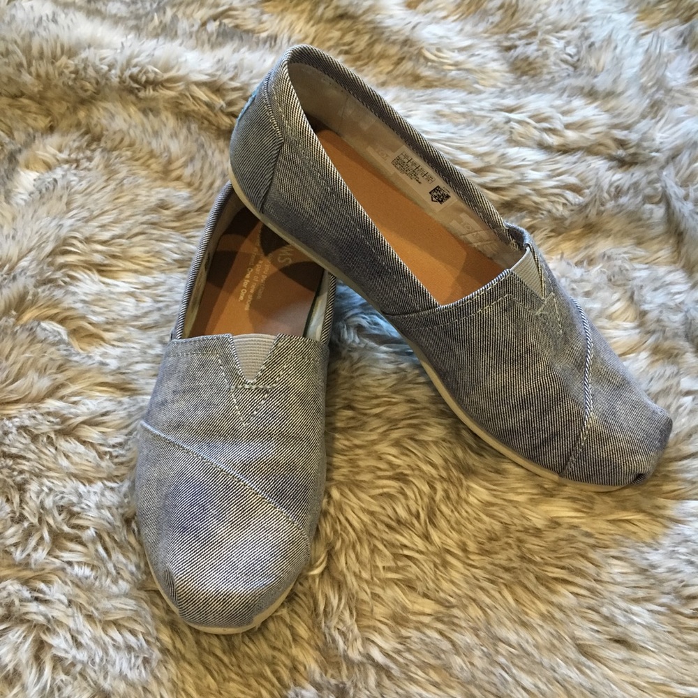 Tom's Blue Chambray Women's Classics